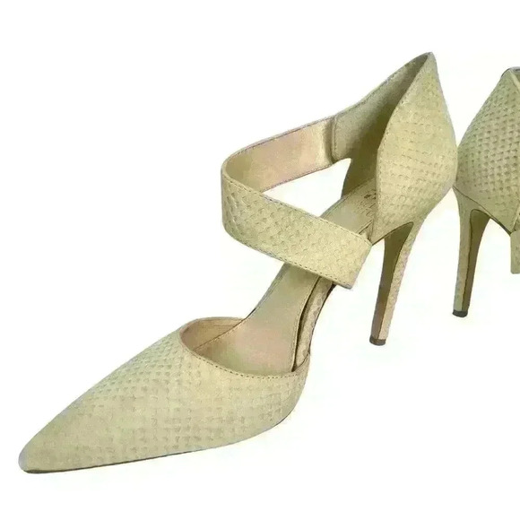 Vince Camuto Carlotte Pointed Toe Leather D'Orsay Pump High Heel Beige Cream  7M - Picture 5 of 17